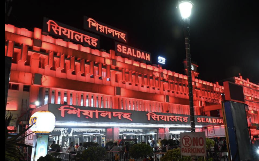 World Heart Day: Sealdah Railway Station Shines Red to Raise Awareness on Cardiovascular Diseases